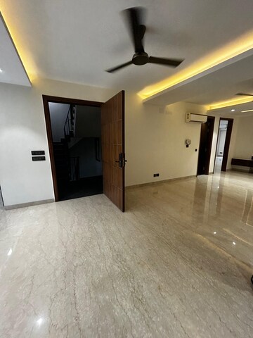 Room in 3 BHK Builder Floor at New Rajinder Nagar – for Sale