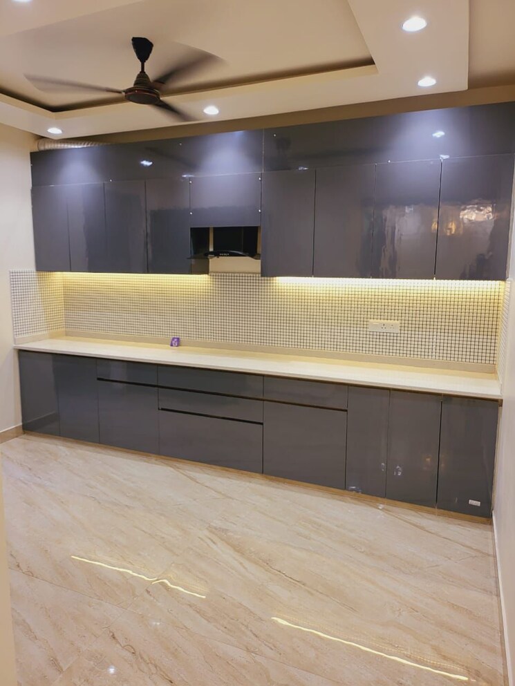 Kitchen, laxmi nagar 2 Bedroom 650 Sq.Ft. Apartment In Laxmi Nagar Delhi 7350094
