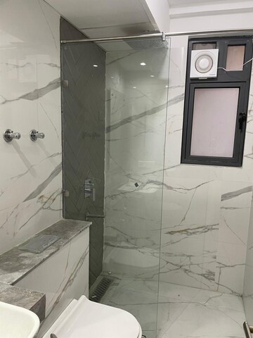 Bathroom in 3 BHK Apartment at M3M Heights, Sector 65 – for Sale