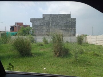  Plot For Sale in Sushant Golf City