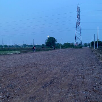  Plot For Sale in Sector 81