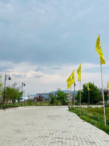  Plot – Garden View at Central Town, Vip Road - for Sale
