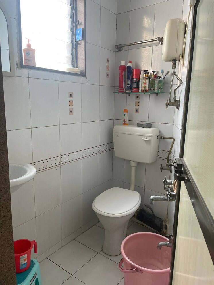 Bathroom, prime-chs 1 Bedroom 600 Sq.Ft. Apartment In Mulund East Mumbai 7351770