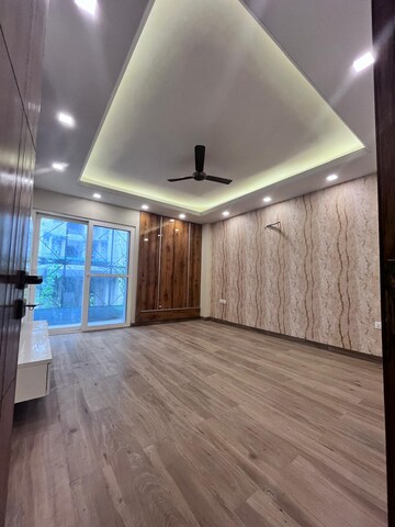 Bedroom in 4 BHK Builder Floor at Sector 55 – for Sale