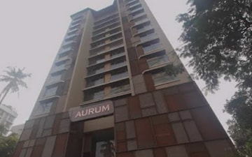 5 BHK Apartment For Sale in Khar West