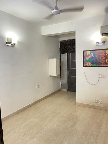 Room in 3 BHK Apartment at Sector 12 Dwarka – for Sale