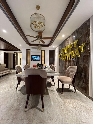Master Bedroom in 4 BHK Builder Floor at Sector 57 – for Sale