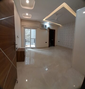 6+ BHK Villa For Sale in Sector 46