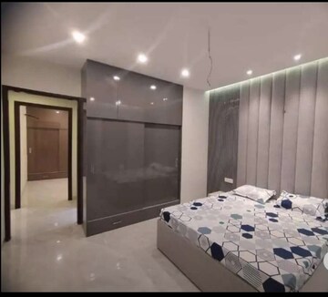 Bedroom in 3 BHK Apartment at Patiala Road – for Sale