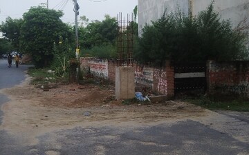 Plot For Sale in Gomti Nagar