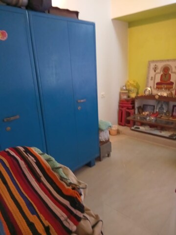 Furnished Amenities in 3 BHK Apartment at Bluebell Apartments, Ghodbunder Road – for Sale