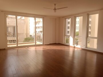 Room in 5 BHK Villa at Emaar The Vilas, Sector 25 – for Sale