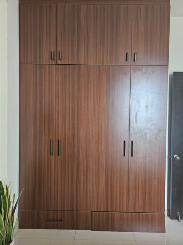 Furnished Amenities in 3.5 BHK Apartment at ATS Tourmaline, Sector 109 – for Sale