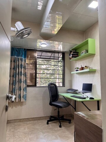 Living Room in 3 BHK Apartment at Sumeet Enclave, Panch Pakhadi – for Sale
