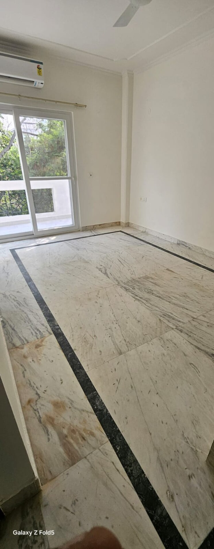 Room, old rajinder nagar 3 Bedroom 890 Sq.Ft. Builder Floor In Old Rajinder Nagar Delhi 7353594