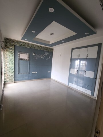 Room in 2.5 BHK Apartment at RPS Savana, Sector 88 – for Sale