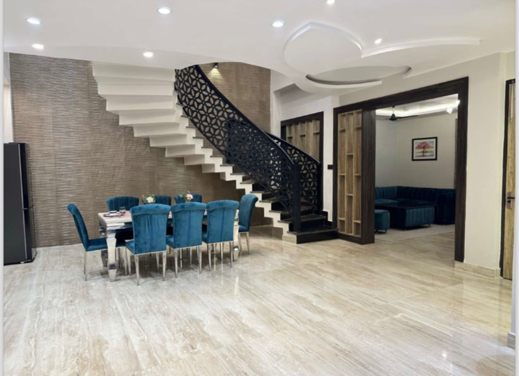  Parking, vishesh-khand 5 Bedroom 2152 Sq.Ft. Independent House In Gomti Nagar Lucknow 7354310