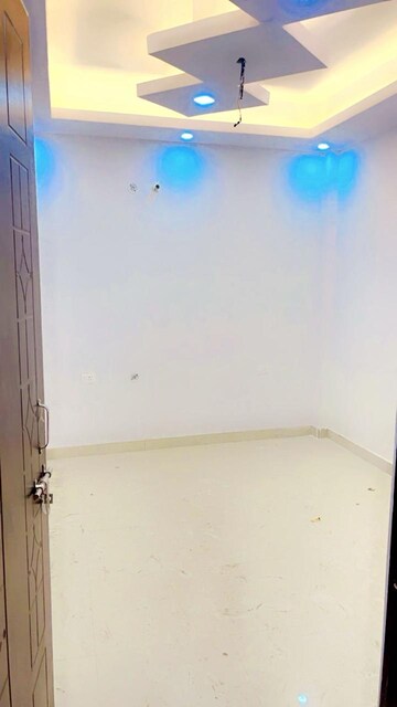 Room in 2 BHK Independent House at Faizabad Road – for Sale