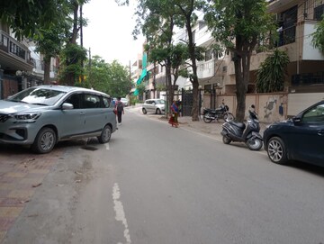 Parking in 6+ BHK Independent House at Sector 47 – for Sale