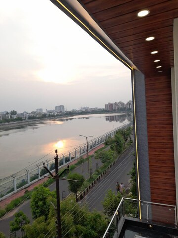 Balcony in 5 BHK Villa at Gomti Nagar – for Sale