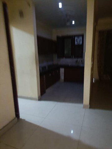 Room in 5 BHK Independent House at Sector 41 – for Sale