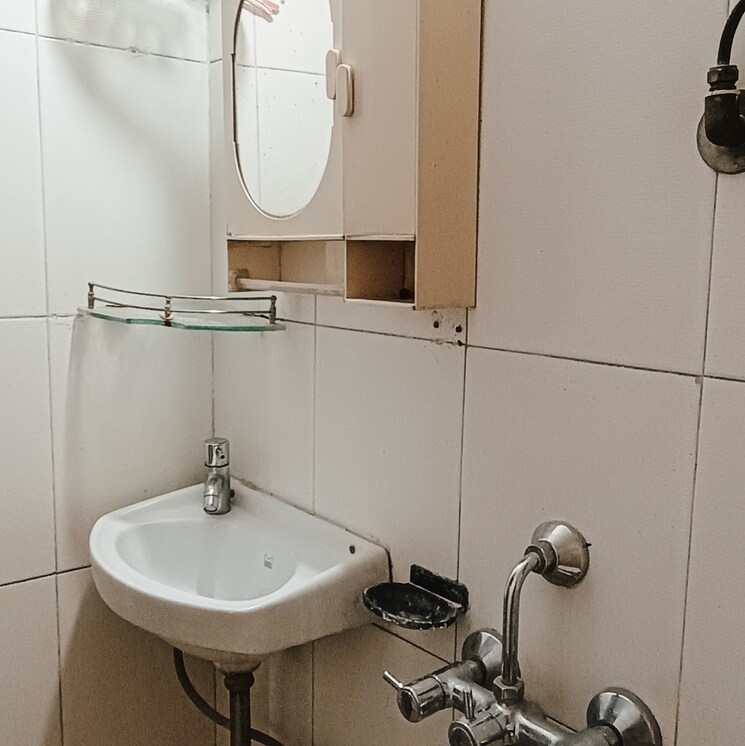 Bathroom, veena-santoor 2 Bedroom 650 Sq.Ft. Apartment In Satya Nagar Mumbai 7355260