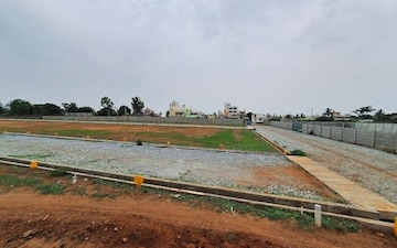 Plot For Sale in Challaghatta