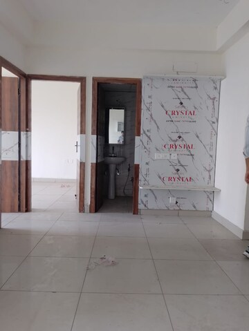 Room in 2 BHK Apartment at Gaur City 4th Avenue, Sector 4 Greater Noida – for Sale