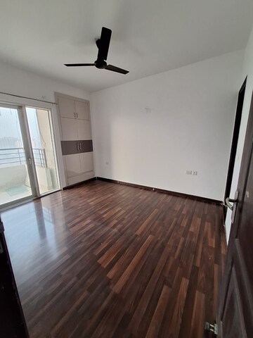 Room in 2 BHK Apartment at Nirala Estate, Tech Zone 4 Greater Noida – for Sale