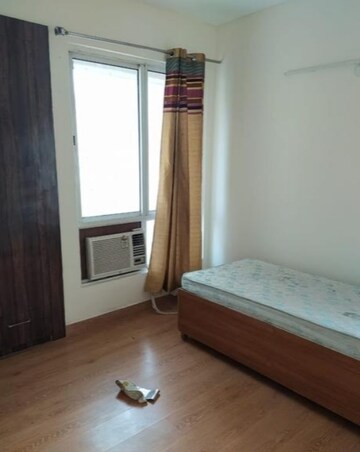 Room in 3.5 BHK Apartment at Jaypee Greens Kosmos, Sector 134 – for Sale