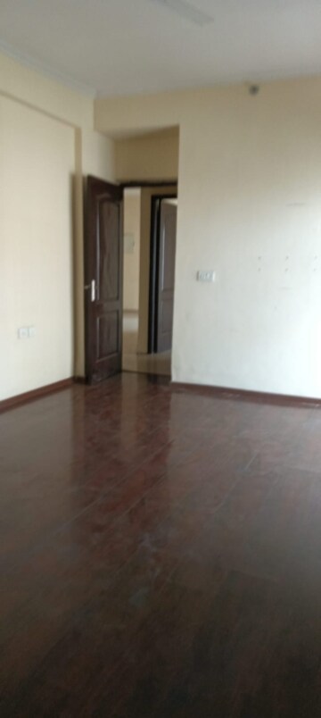 Room in 2 BHK Apartment at Supertech Ecovillage II, Sector 16b Greater Noida – for Sale