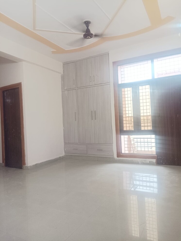Room, modipuram 2 Bedroom 1250 Sq.Ft. Apartment In Modipuram Meerut 7357171