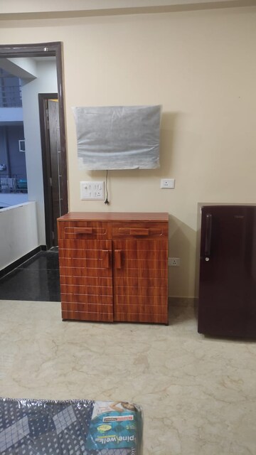 Room in 1 BHK Apartment at Alta Vista Phase I, Chembur – for Sale