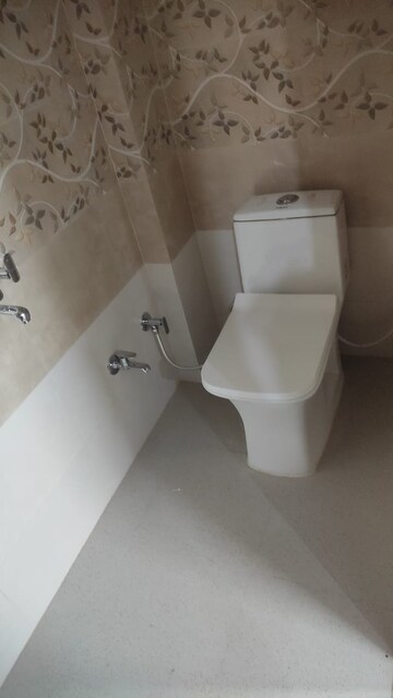 Bathroom in 1 BHK Apartment at Alta Vista Phase I, Chembur – for Sale