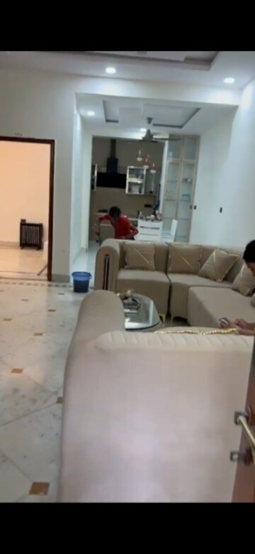 Master Bedroom in 6+ BHK Villa at Sector 27 – for Sale