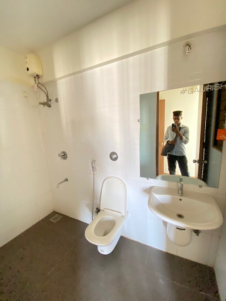 Bathroom, lodha-palava-casa-bella 2 Bedroom 864 Sq.Ft. Apartment In Dombivli East Thane 7357239