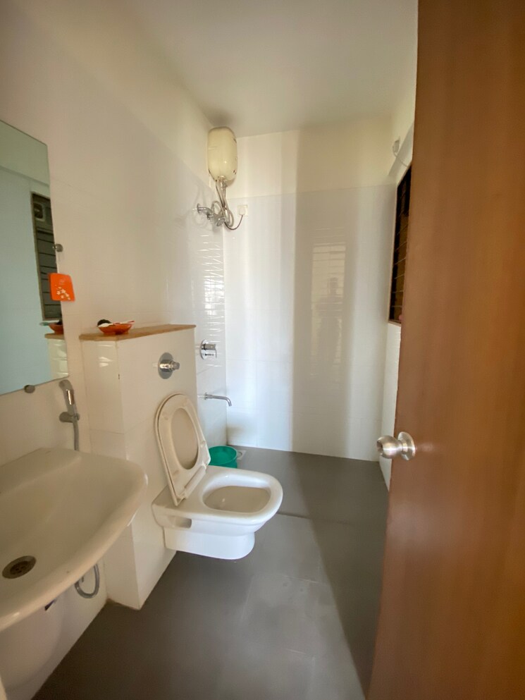 Bathroom, lodha-palava-casa-bella 2 Bedroom 864 Sq.Ft. Apartment In Dombivli East Thane 7357239