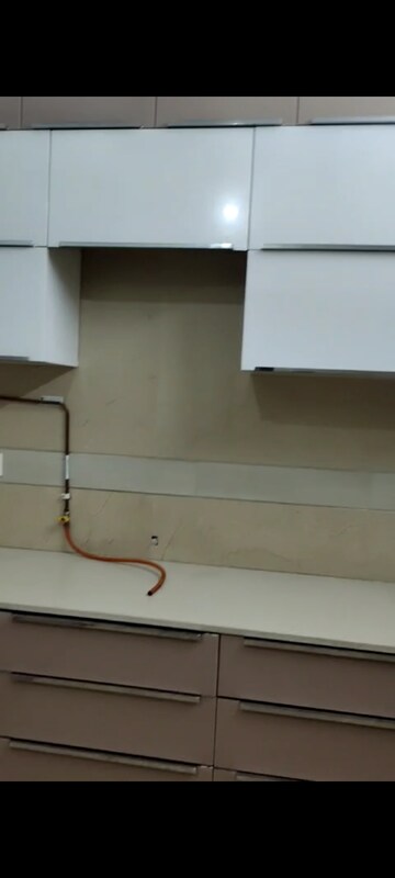 Furnished Amenities in 3 BHK Apartment at Soham Crystal Spires, Ghodbunder Road – for Sale