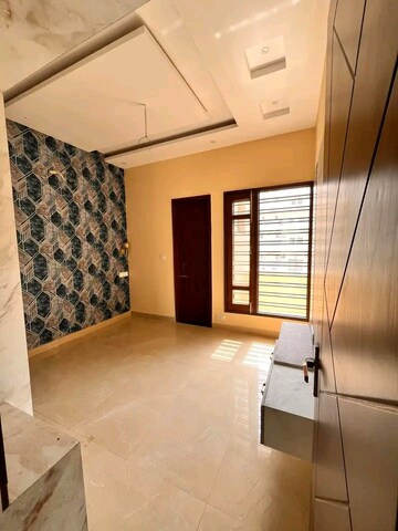 Room in 3 BHK Independent House at Sector 125 – for Sale