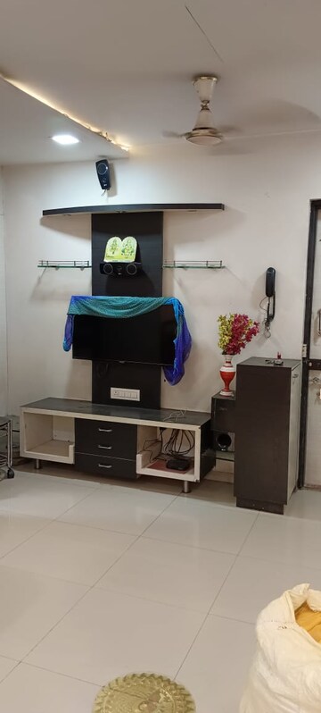 Furnished Amenities in 2 BHK Apartment at Strawberry Sandstone, Mira Road – for Rent