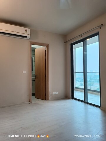 Room in 2 BHK Apartment at M3M Sky City, Sector 65 – for Sale