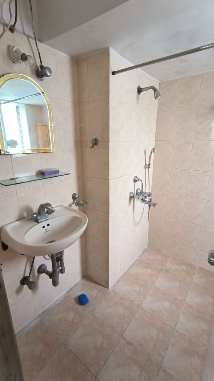 Bathroom, ankur-chs-prabhadevi 1 Bedroom 550 Sq.Ft. Apartment In Prabhadevi Mumbai 7357595