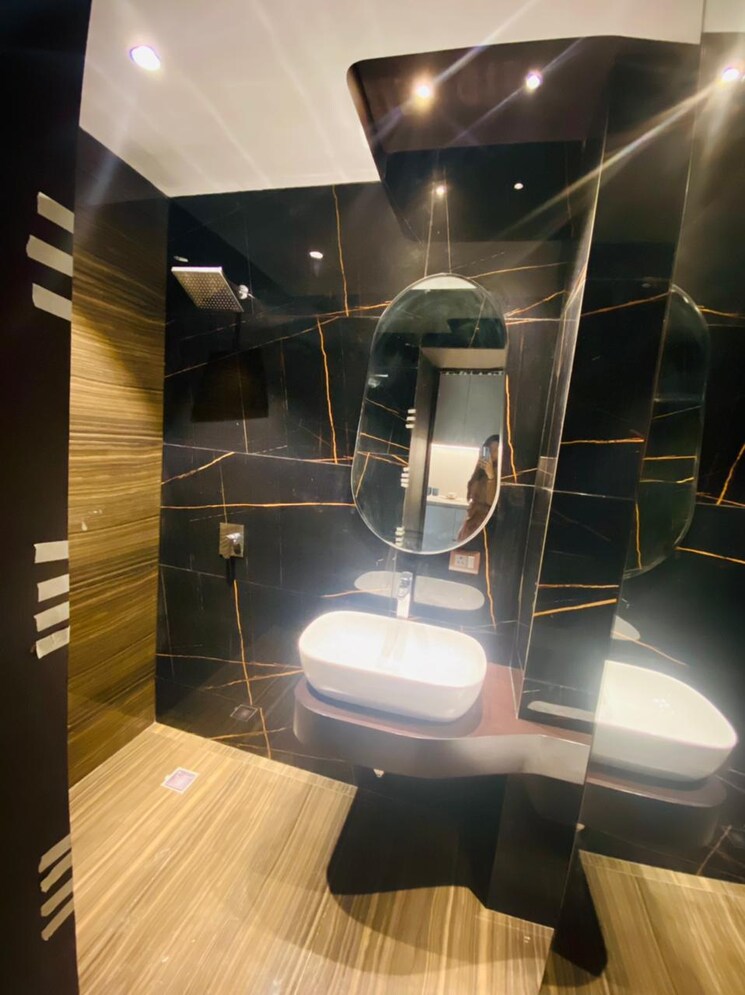 Attached Bathroom, eiffel-vivassa-estate 2 Bedroom 1400 Sq.Ft. Apartment In Bagiamau Lucknow 7357626