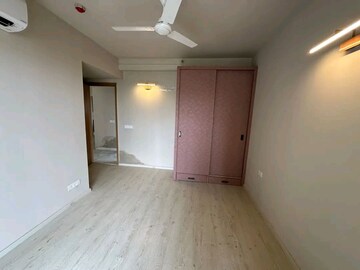 Room in 2 BHK Apartment at M3M Heights, Sector 65 – for Sale