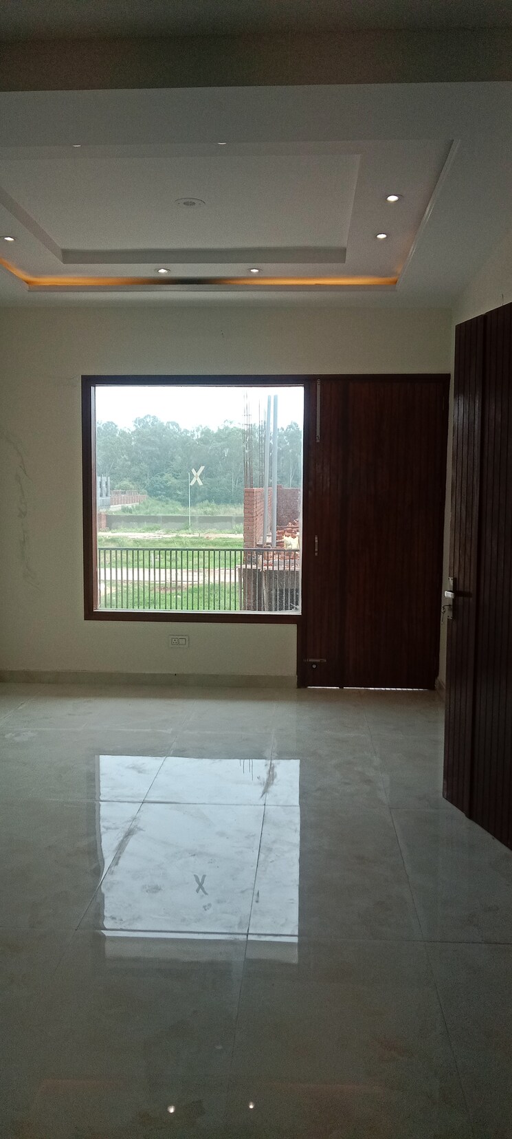 Room, kishanpura 3 Bedroom 100 Sq.Yd. Independent House In Kishanpura Zirakpur 7357863