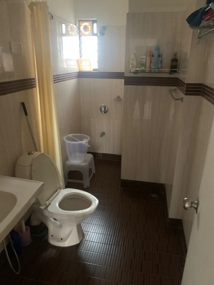 Bathroom, sett-minar 2.5 Bedroom 1050 Sq.Ft. Apartment In Peddar Road Mumbai 7358020