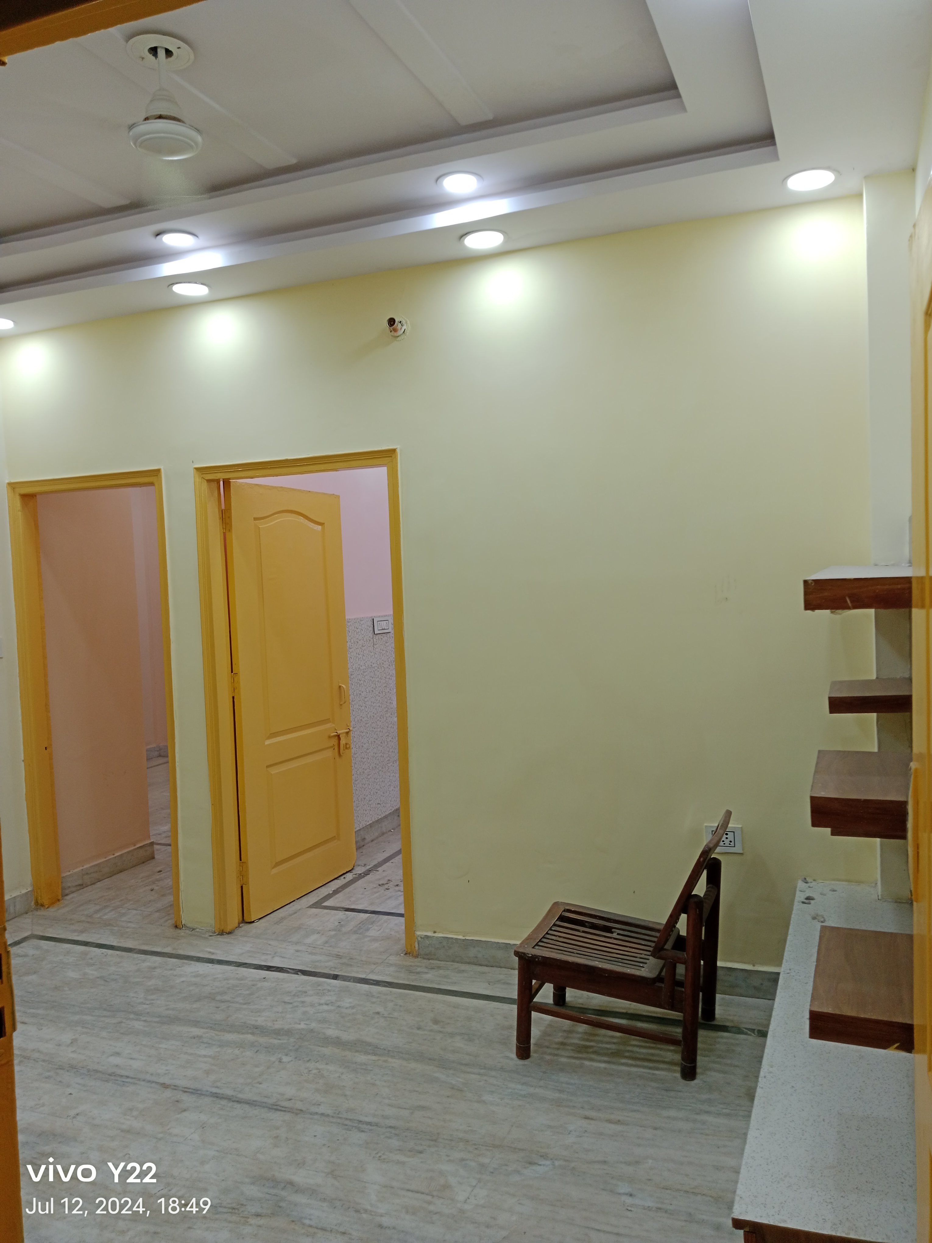 2 BHK Builder Floor For Resale in Laxmi Nagar Delhi  7358112