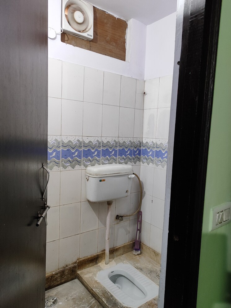 Bathroom, adchini 2 Bedroom 800 Sq.Ft. Builder Floor In Adchini Delhi 7358175