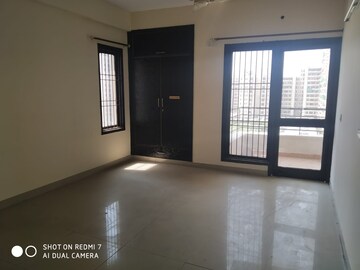 Room in 3 BHK Apartment at BPTP Park Elite Premium, Sector 84 – for Sale