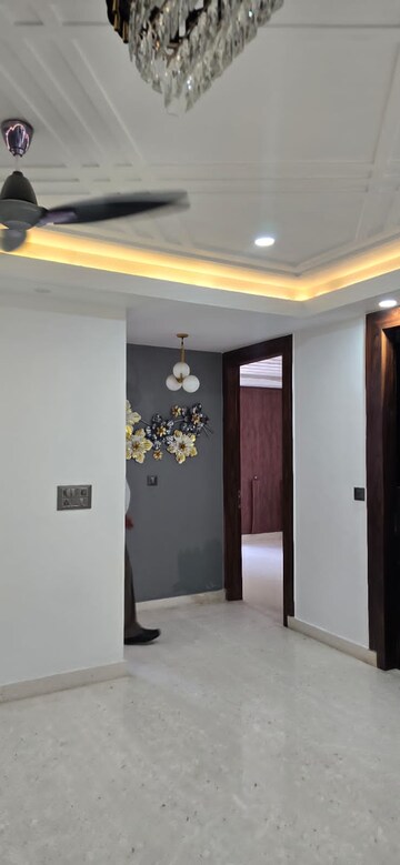 Room in 3 BHK Apartment at Sector 16 A – for Sale